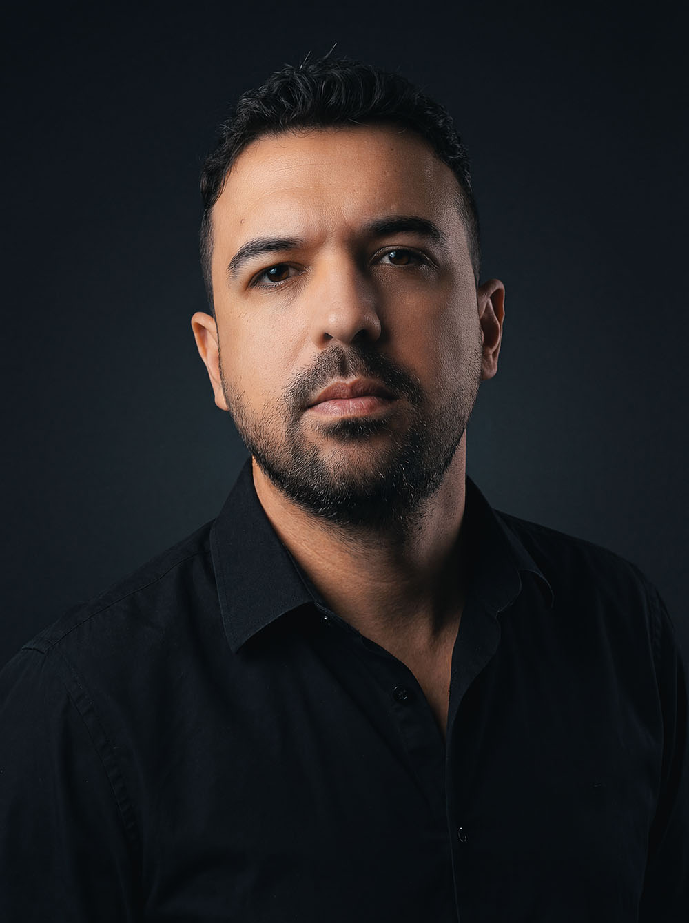 Retrato de Jefferson Ambrosio, fundador da Format Agência